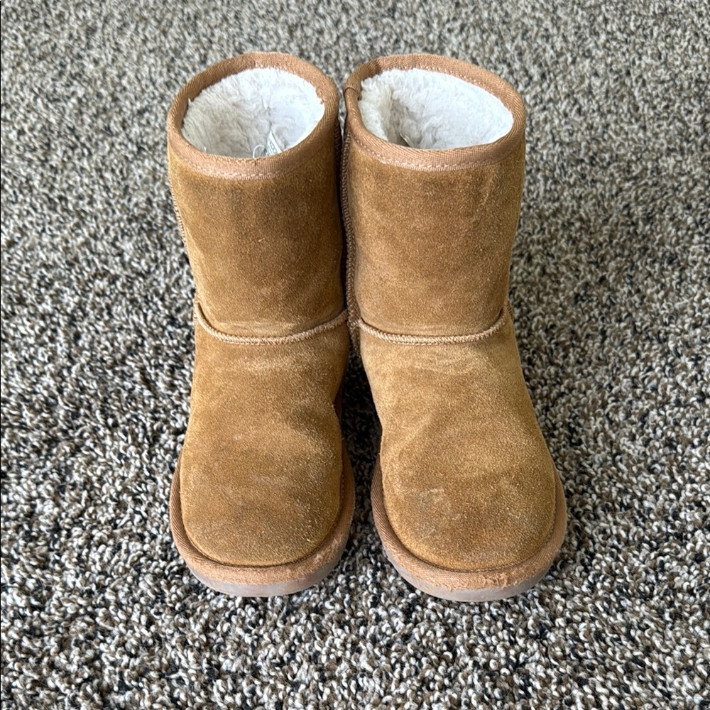 Koolaburra Chestnut Boots with Plush White Interior